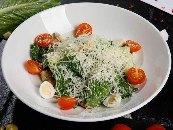 Дали жару - Салат Цезарь с курицей