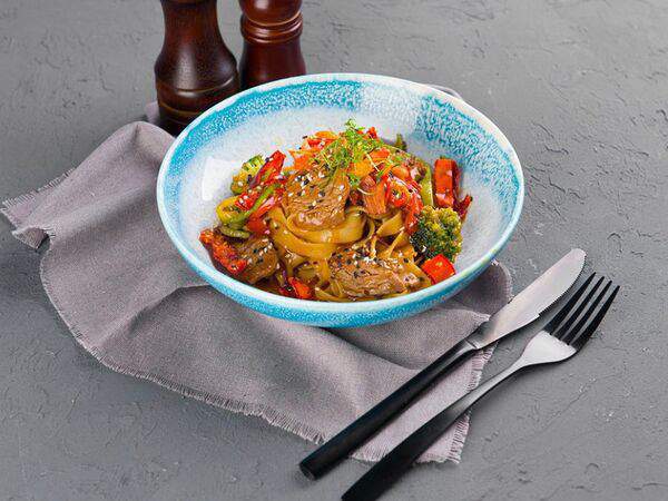 Песто Тесто - Вок с говядиной