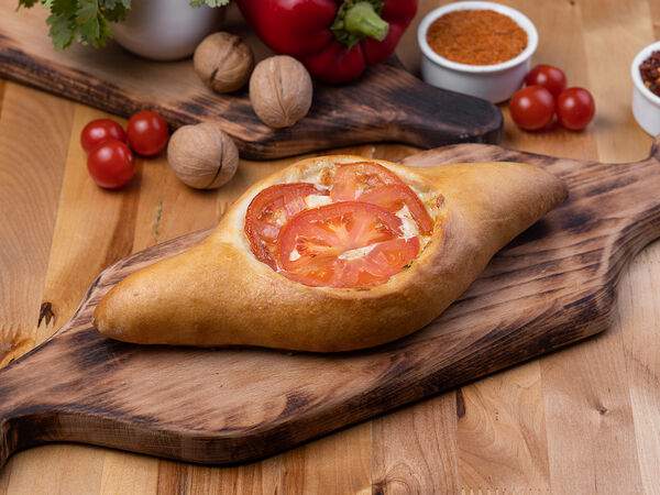 Хинкалико - Хачапури Лодочка с томатом