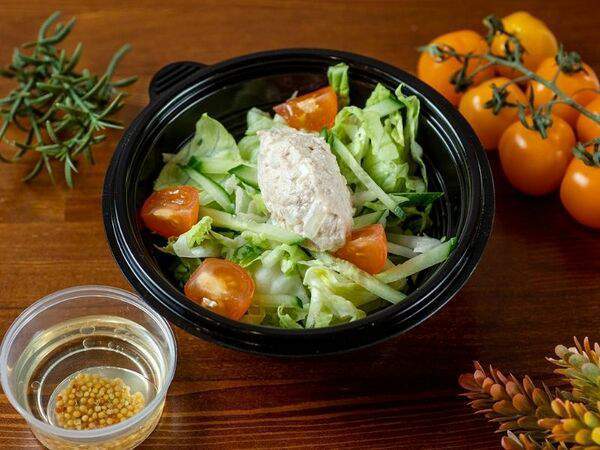 Пицца Кофе - Салат с тунцом