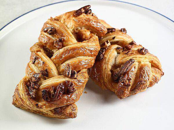 Комод - Косичка с орехами пекан и кленовым сиропом