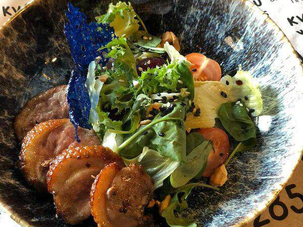 Квартира - Салат с утиной грудкой и винoградом