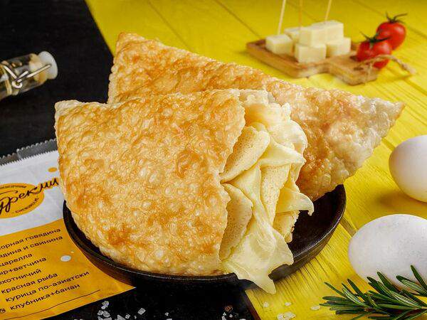 Чебурекми - С моцареллой и омлетом