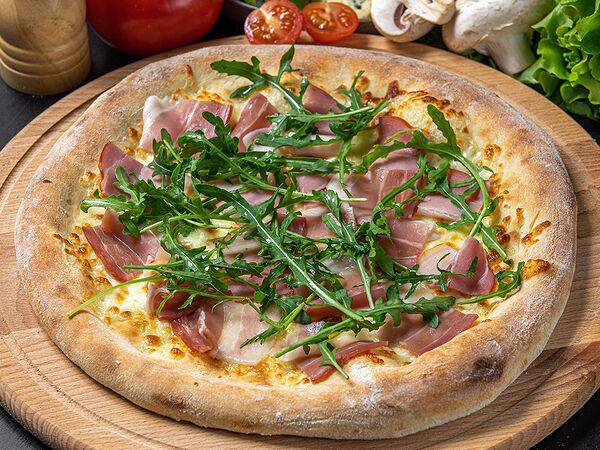 Yoshi Sushi & Mulino Pizza - Пицца Карбонара