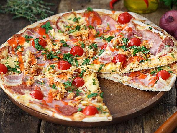 Домашний Вкус - Пицца Мясное ассорти