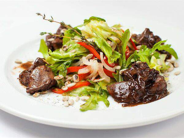 Пиццерия Пепперони - Салат теплый с куриной печенью