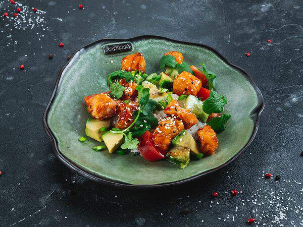 Кайфын - Поке с теплым лососем