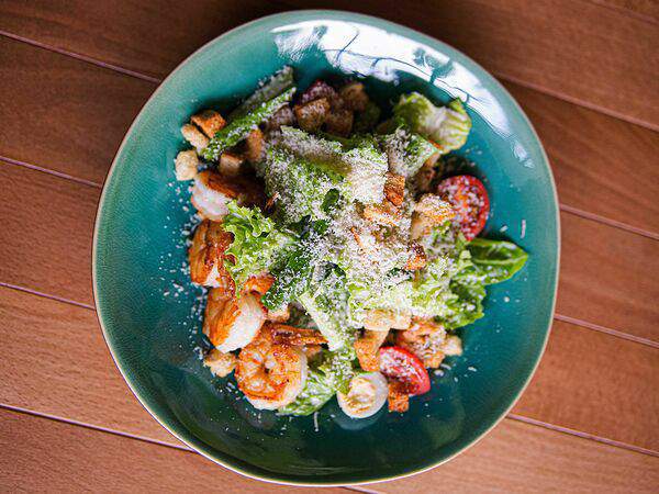 Birch - Цезарь с креветками