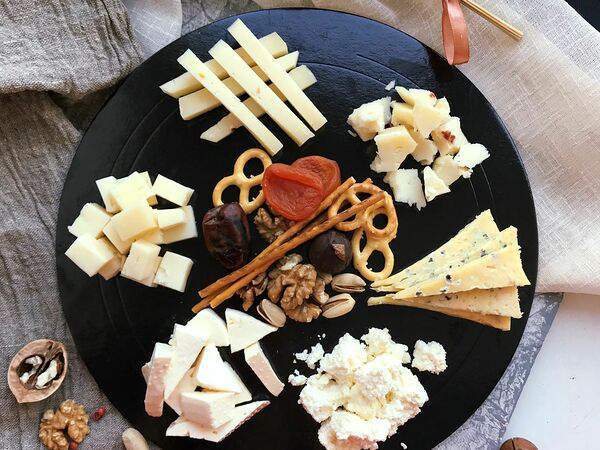 Семейная сыроварня Sur - Сырная тарелка