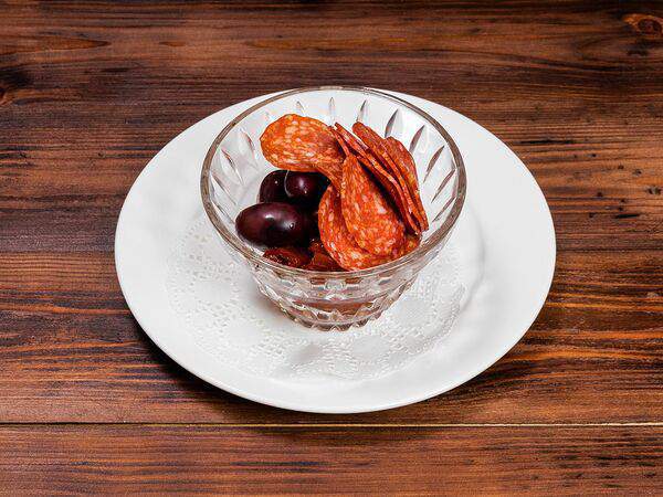 Трактир Колесо на Спасской - Оливки Каламата