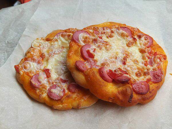 Дон батон - Мини-пицца с сосисками