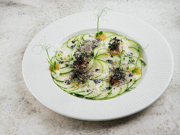 Forno rosso - Карпаччо из цукини с щучьей икрой