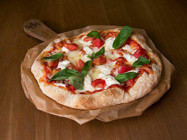 МА: Грузия + Италия - Пицца со страчателлой и базиликом