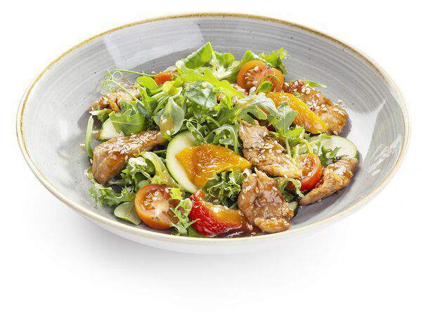 Брикас литовская кухня - Салат с мясом индейки в соусе терияки