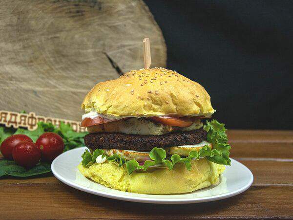 Uncle Frank - Бургер с омлетом