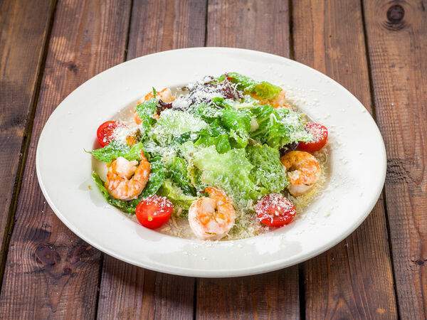 Шерлок Холмс - Салат Цезарь с тигровыми креветками