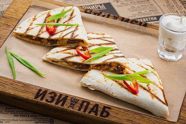 Изи Паб - Кесадилья