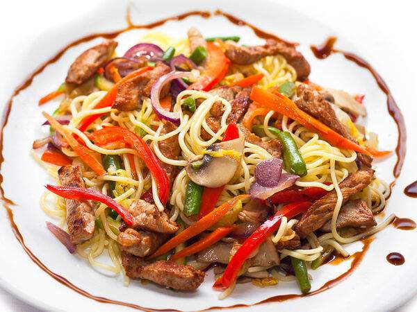 Robinfood - Яичная лапша со свининой