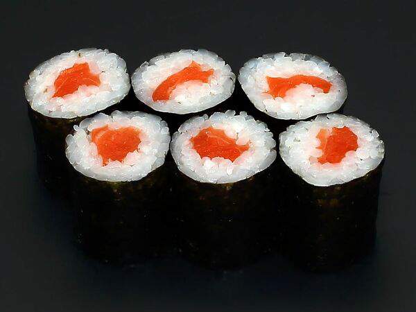 Total Sushi - Мини-ролл с лососем