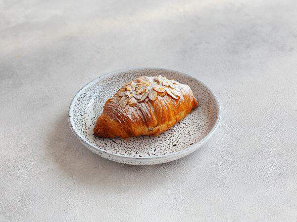 Корж - Круассан миндальный