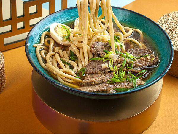 Сhino - Лапша с говядиной и бульоном