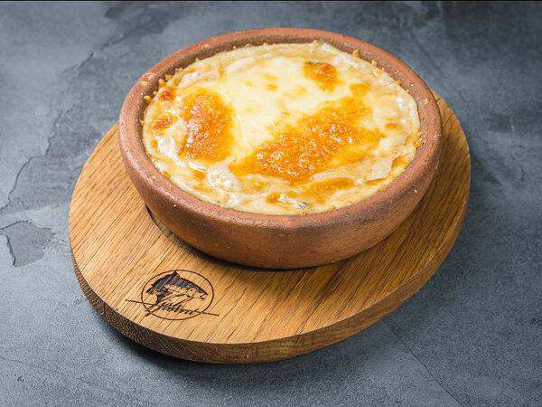 Fish Point - Жульен с камчатским крабом, раковыми шейками и боровиками