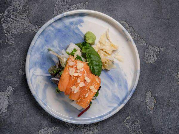 Горячо Азия - Татаки лосось