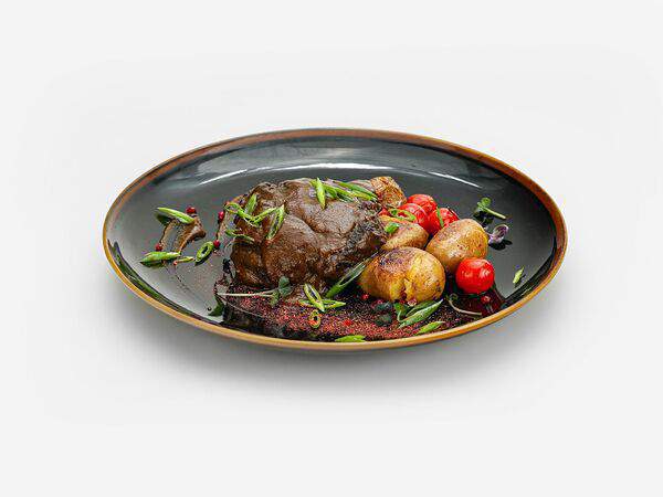 1095 FOOD - Телячьи щеки с бейби картофелем