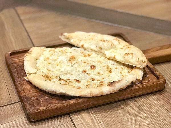 Donna Olivia - Фокачча с сыром