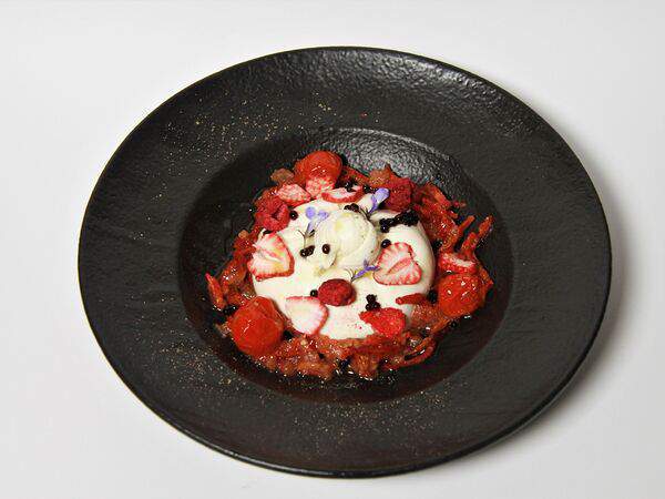 The atelier - Буррата с вялеными томатами