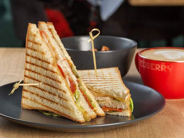 Ресторан Кофейня RedBerry в Тюмени