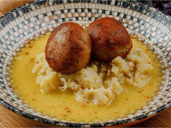 Дэда - Рыбные котлетки с картофельной толченкой