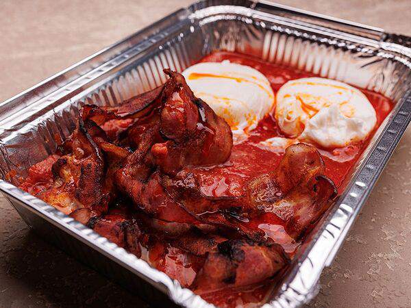 Завтрак - Шакшука со свиным беконом