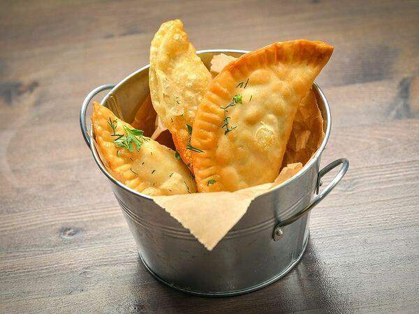 МясоТесто - Мини-чебуреки с сыром и томатами