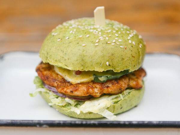 Бургерная Салют - Бургер с курицей