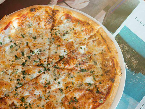 Mart Lounge Bar - Четыре сыра