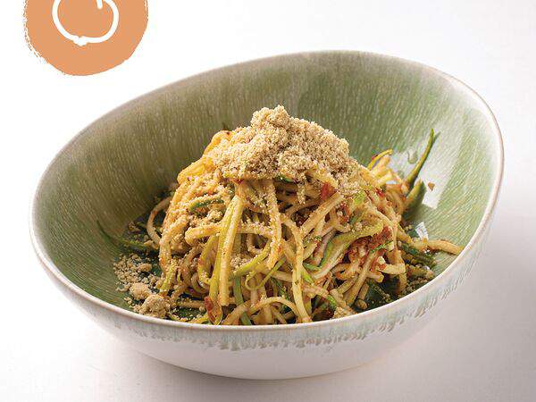 Укроп - Паста из цукини с соусом из вяленых томатов