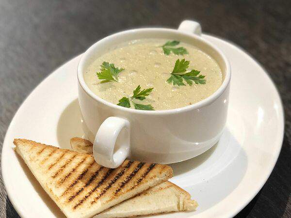 Грильяж - Суп-пюре сливочный с кабачком и грибами