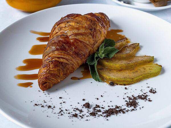 Нельзя - Круассан Французский с грушей и карамелью