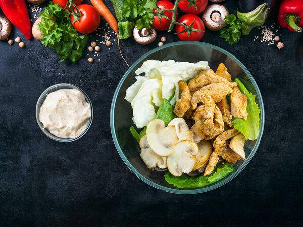 Redwok - Салат Тайский с курицей и грибами