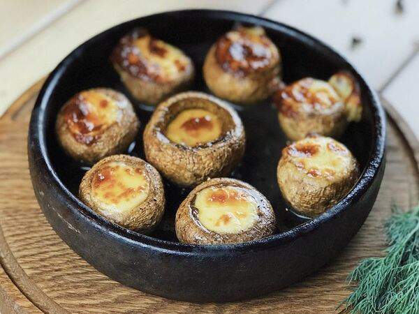 Хаш - Грибы, запечённые с сыром сулугуни на кеци