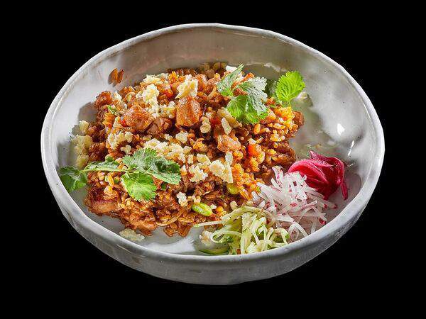 Осака - Японский рис с курицей и овощами