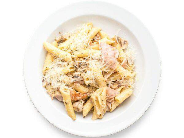 Фёст на Первомайской - Пене с ветчиной и сыром