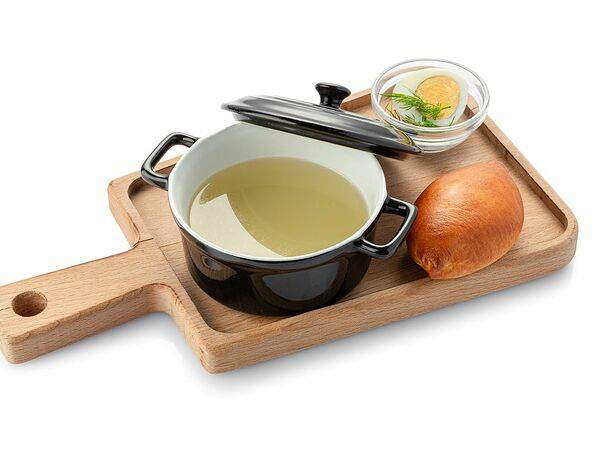 Шоколадница - Куриный бульон с яйцом, пирожком и рисом