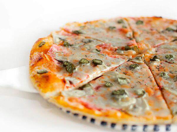 PIZZALAND - Пицца Ветчина и корнишоны