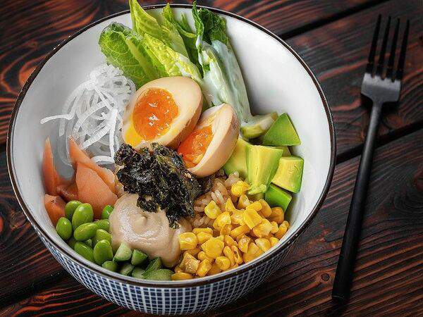 Эбби Noodles & Sushi Bar - Поке с лососем