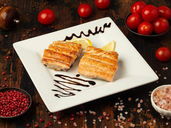 Сухумский дворик - Шашлык из семги