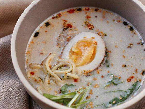 The Odi - Сливочный бульон с домашней лапшой и цыпленком