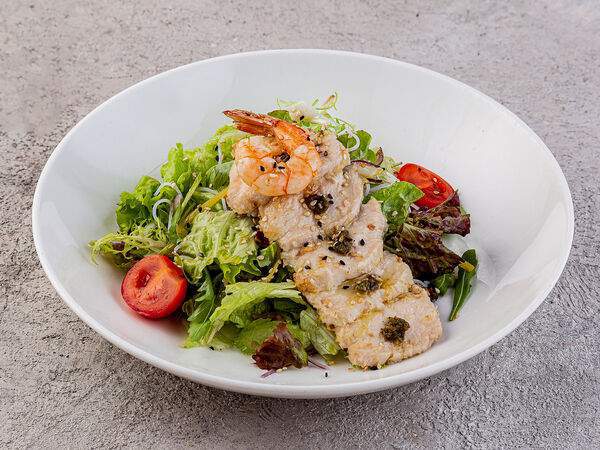 Fiolet - Салат с морепродуктами и рисовой лапшой