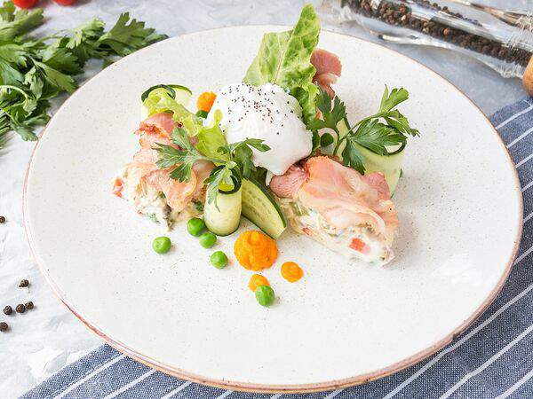 Моне - Салат Оливье фирменный